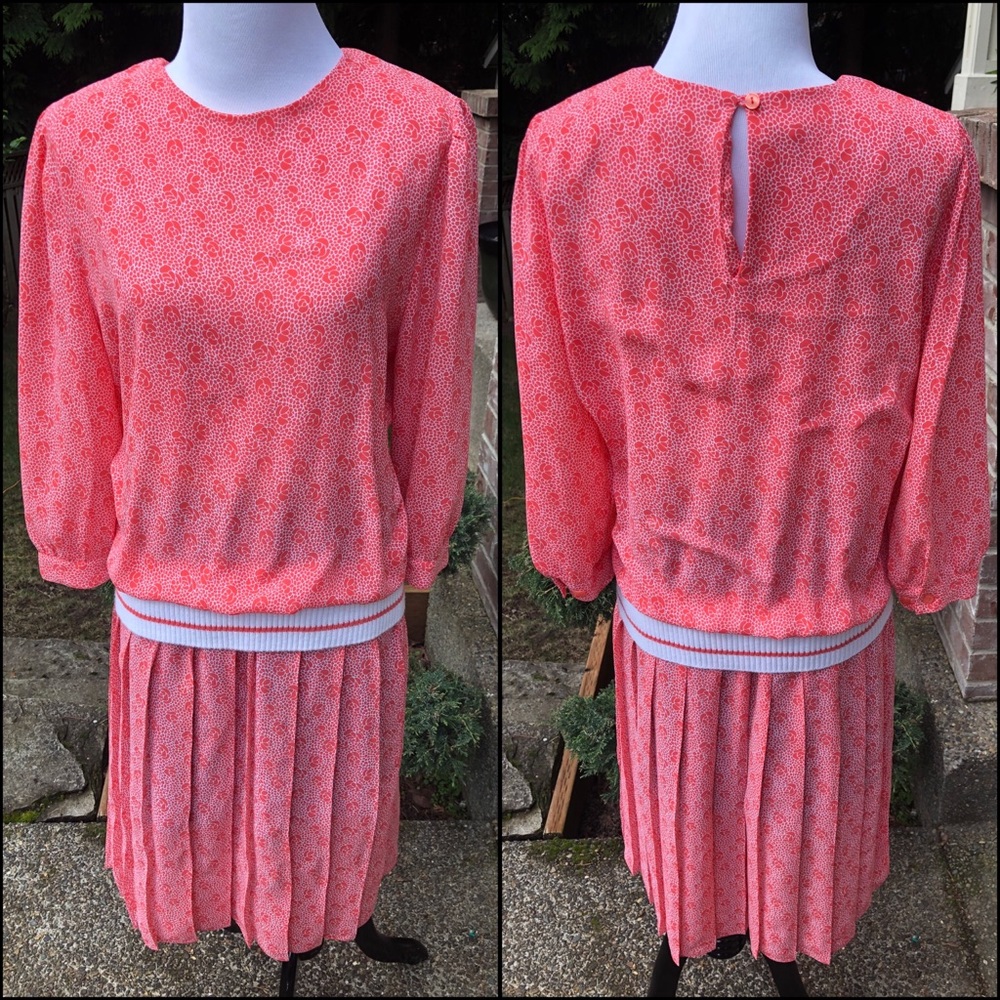 Fab, VINTAGE, drop waist, floral dress!! - Picture 2 of 7